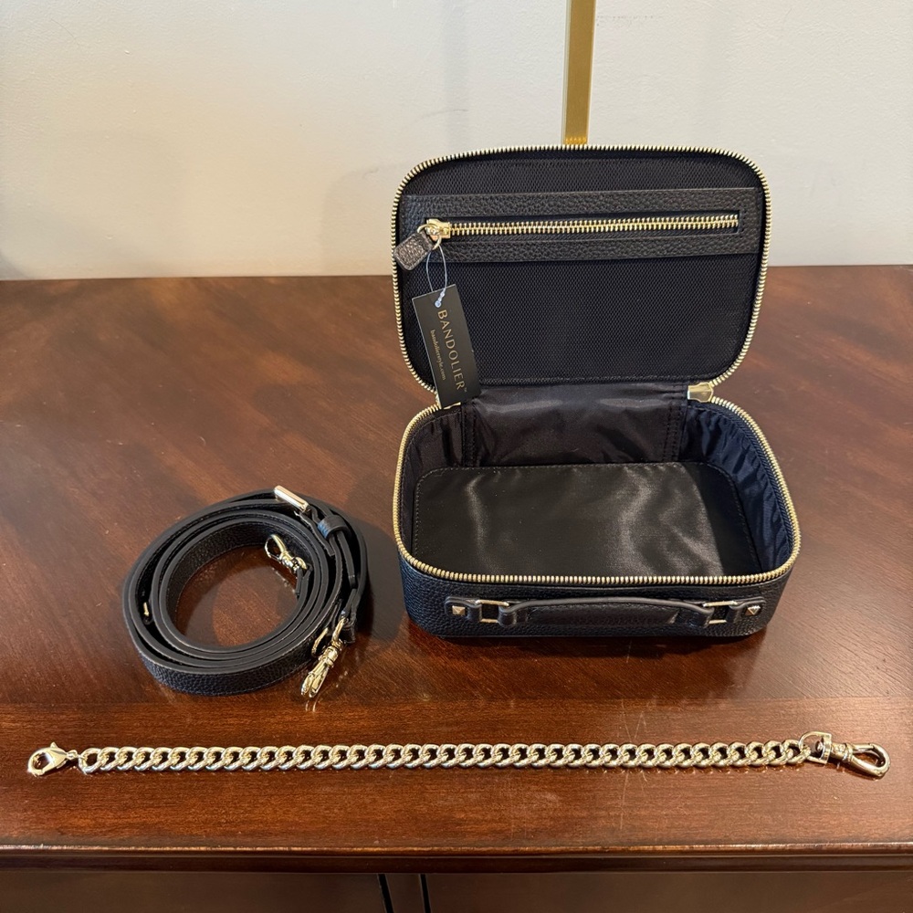 Bandolier Black Crossbody Camera Bag - Picture 5 of 11